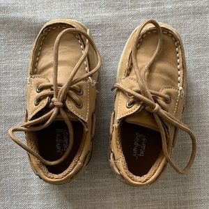 Toddler Boat Shoes (size 6)